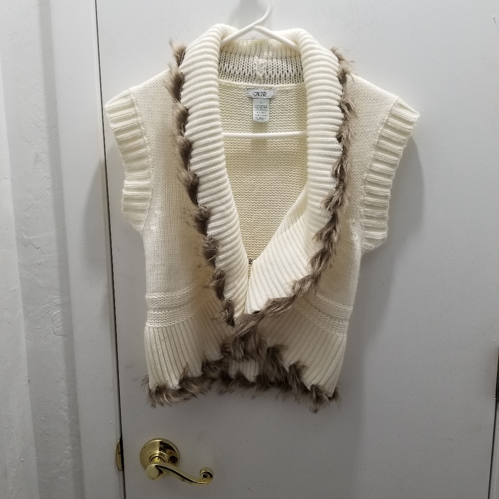 Cache Cream and Brown Sweater Vest